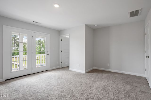 396 White Oak Garden Way 236, Garner, NC 27529