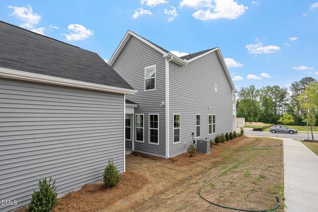 396 White Oak Garden Way 236, Garner, NC 27529