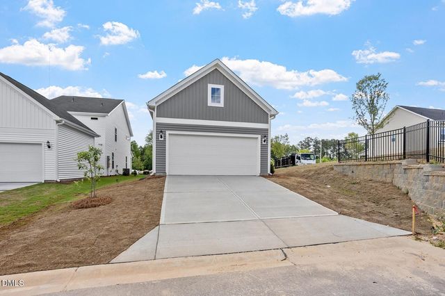 396 White Oak Garden Way 236, Garner, NC 27529