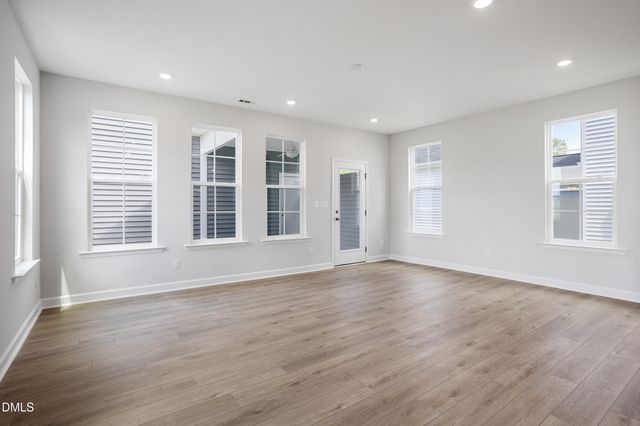 396 White Oak Garden Way 236, Garner, NC 27529