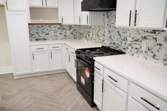 8108 KANIS PINES Drive, Little Rock, AR 72204