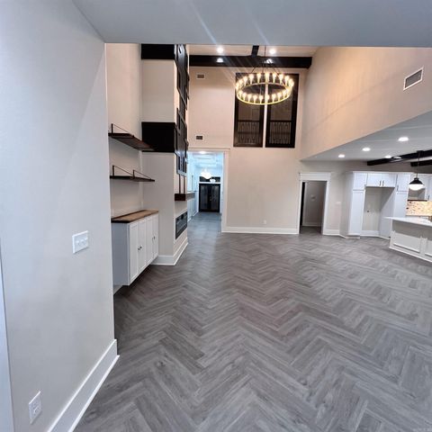 8108 KANIS PINES Drive, Little Rock, AR 72204