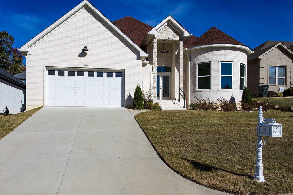 8108 KANIS PINES Drive, Little Rock, AR 72204