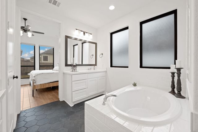 655 Vireos ST, New Braunfels, TX 78132