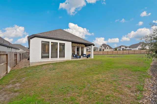 655 Vireos ST, New Braunfels, TX 78132