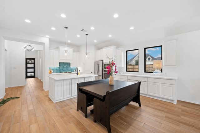 655 Vireos ST, New Braunfels, TX 78132