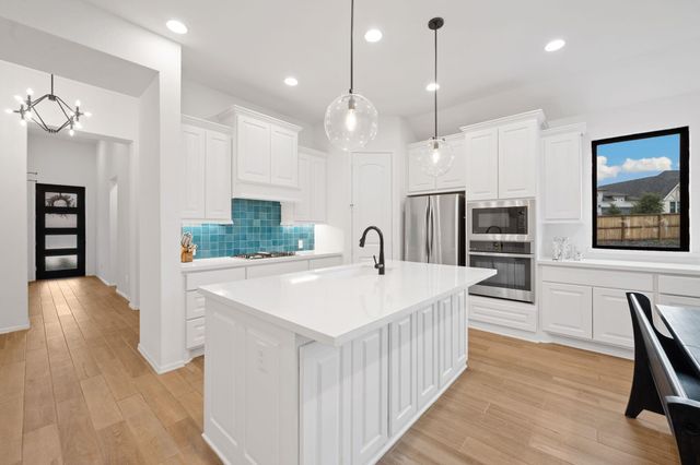 655 Vireos ST, New Braunfels, TX 78132