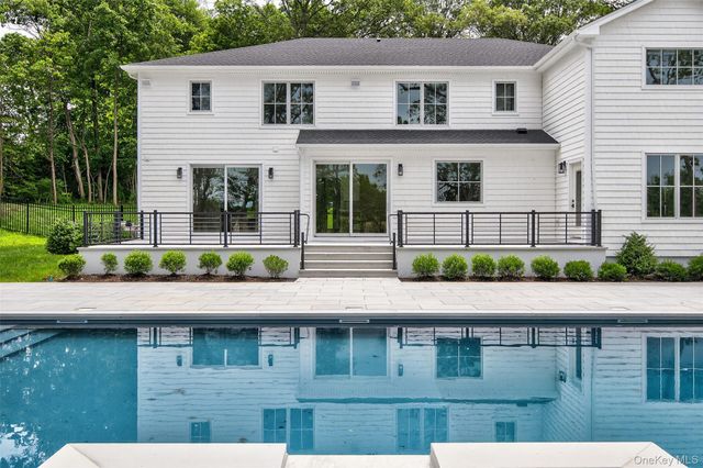 32 Pine Road, Syosset, NY 11791