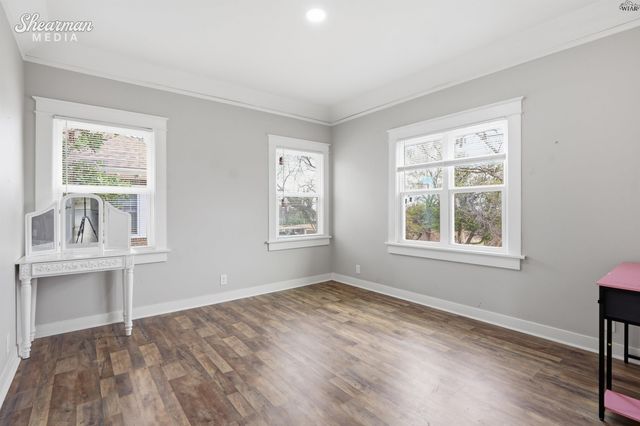 110 PEMBROKE LANE, Wichita Falls, TX 76301