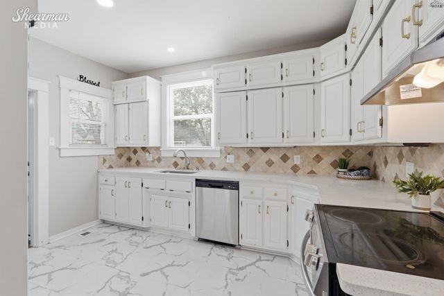 110 PEMBROKE LANE, Wichita Falls, TX 76301