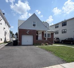 17 Pettit St, Bloomfield Twp., NJ 07003