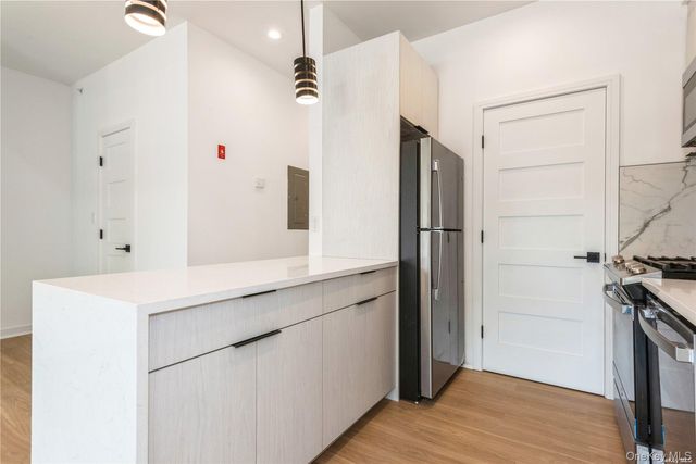 418 Atlantic 208, Oceanside, NY 11572