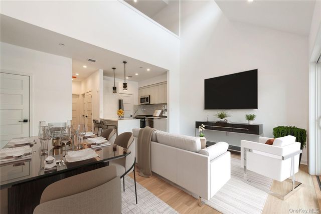 418 Atlantic 208, Oceanside, NY 11572