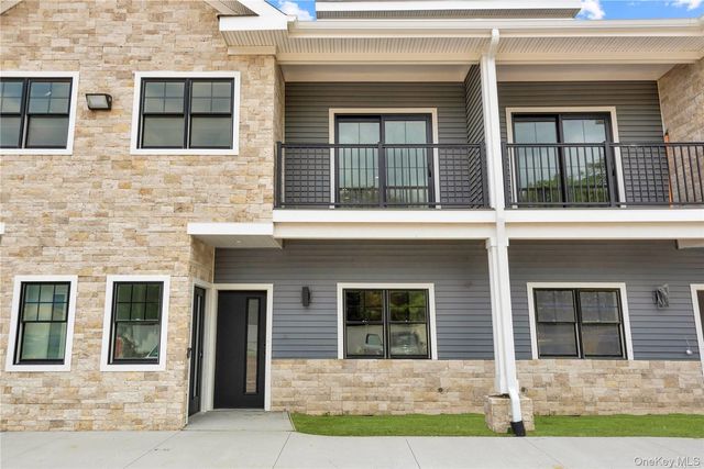 418 Atlantic 208, Oceanside, NY 11572