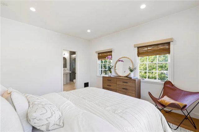 10966 Strathmore 9, Los Angeles, CA 90024