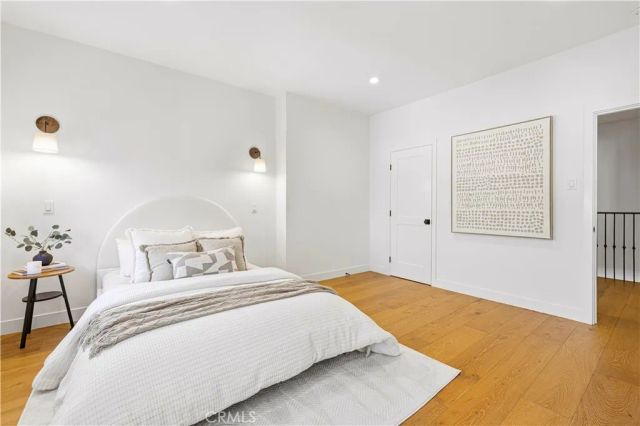 10966 Strathmore 9, Los Angeles, CA 90024