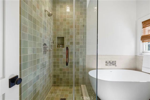 10966 Strathmore 9, Los Angeles, CA 90024