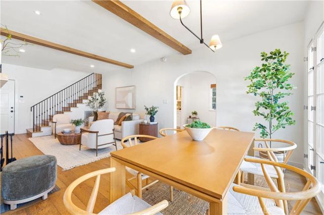 10966 Strathmore 9, Los Angeles, CA 90024