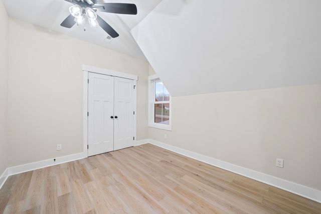 1319 Shady Grove Rd, Clarksville, TN 37043