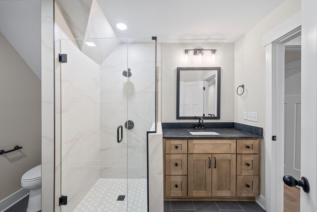 1319 Shady Grove Rd, Clarksville, TN 37043