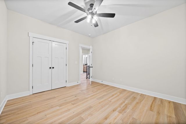 1319 Shady Grove Rd, Clarksville, TN 37043