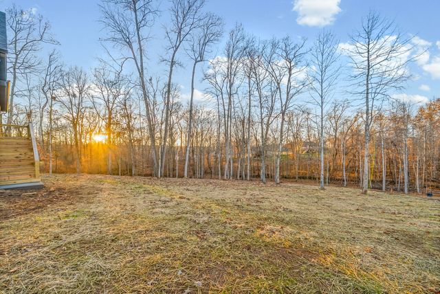 1319 Shady Grove Rd, Clarksville, TN 37043