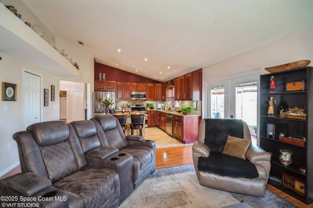 871 Quanah Street SE, Palm Bay, FL 32909