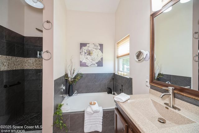 871 Quanah Street SE, Palm Bay, FL 32909