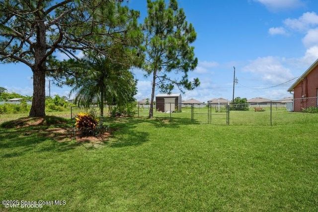 871 Quanah Street SE, Palm Bay, FL 32909