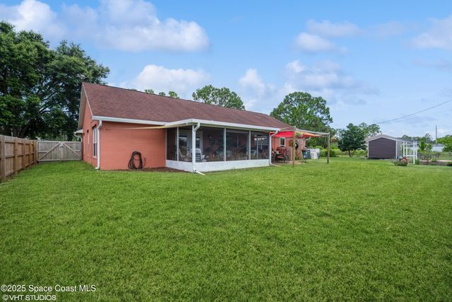 871 Quanah Street SE, Palm Bay, FL 32909