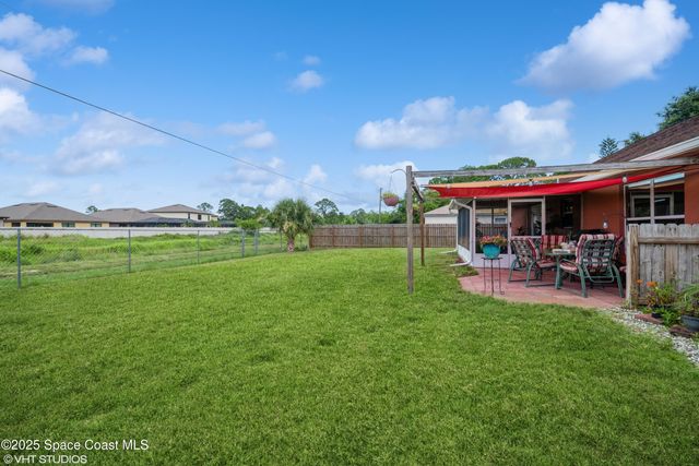 871 Quanah Street SE, Palm Bay, FL 32909