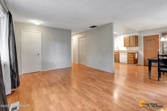 3621 Cloudberry Circle, Anchorage, AK 99507