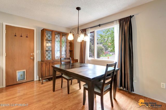 3621 Cloudberry Circle, Anchorage, AK 99507
