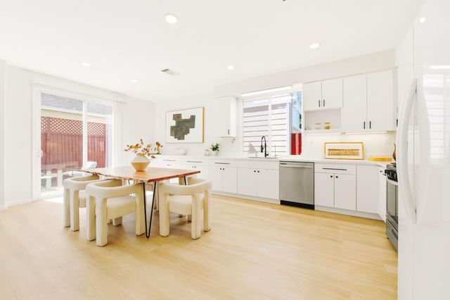 950 Mouton Circle, East Palo Alto, CA 94303