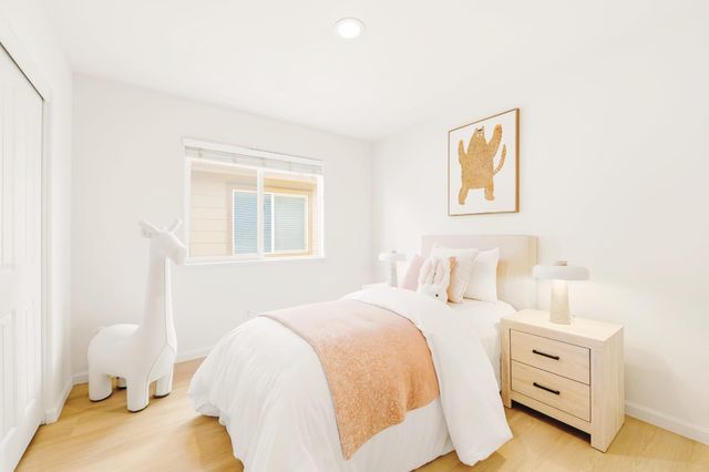 950 Mouton Circle, East Palo Alto, CA 94303