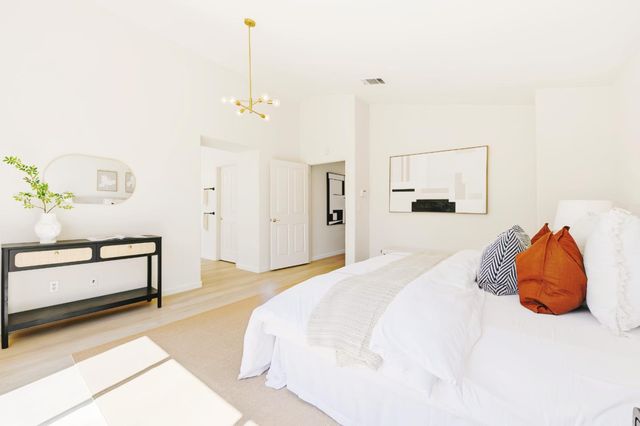 950 Mouton Circle, East Palo Alto, CA 94303