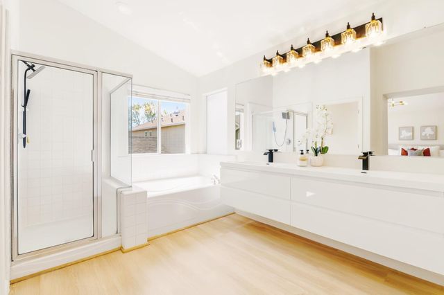 950 Mouton Circle, East Palo Alto, CA 94303