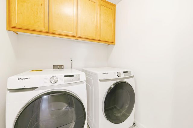 950 Mouton Circle, East Palo Alto, CA 94303