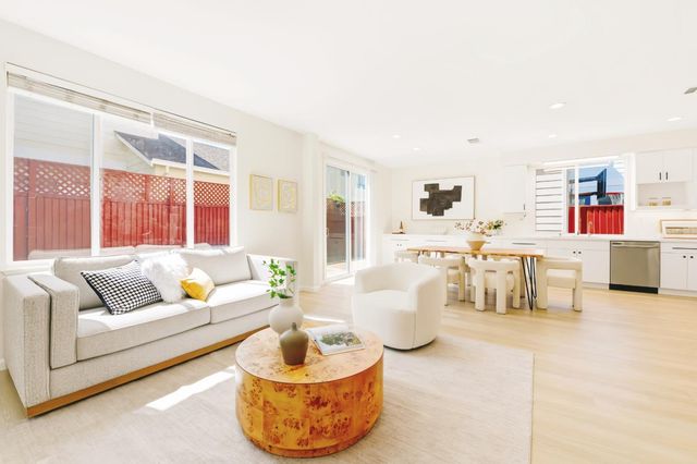 950 Mouton Circle, East Palo Alto, CA 94303