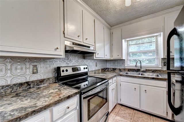 543 Allen Drive, Lawrenceville, GA 30043