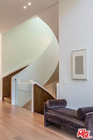 1395 N Doheny Drive, Los Angeles, CA 90069