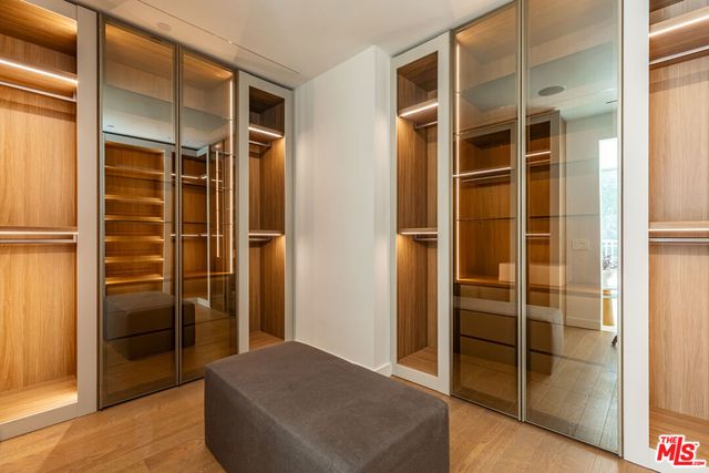 1395 N Doheny Drive, Los Angeles, CA 90069