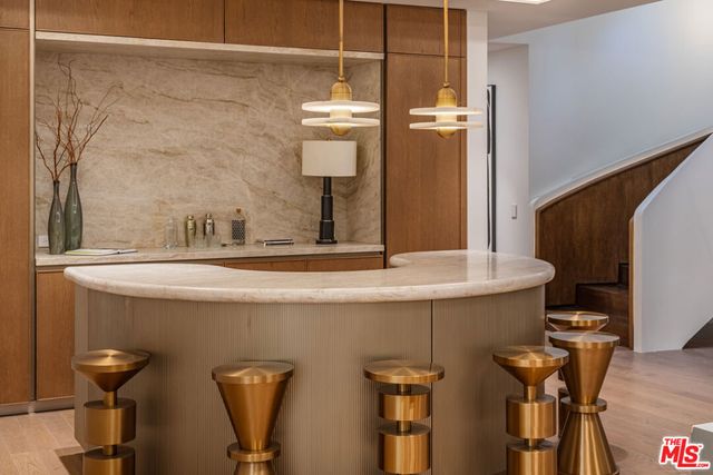 1395 N Doheny Drive, Los Angeles, CA 90069