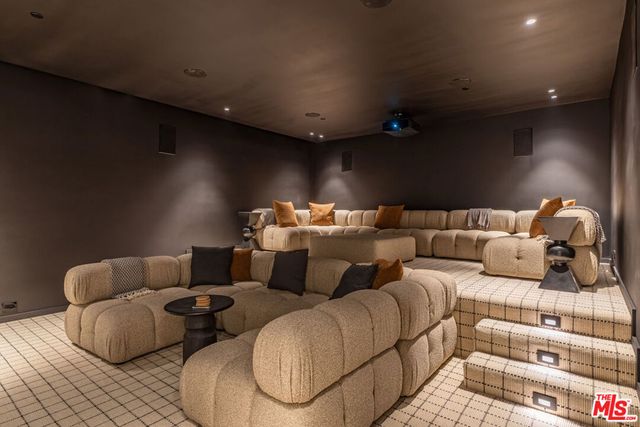 1395 N Doheny Drive, Los Angeles, CA 90069