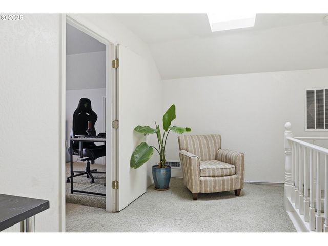 28 W 22nd Ave, Eugene, OR 97405