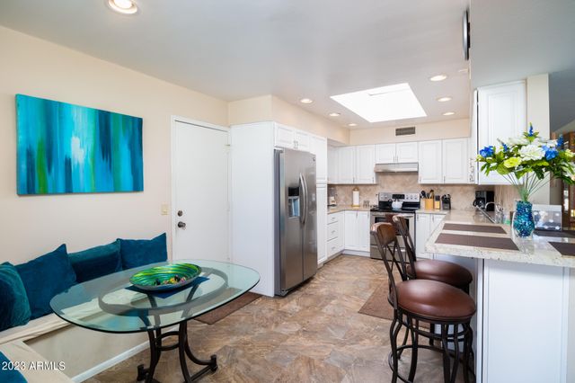 7270 E LOMA Lane, Scottsdale, AZ 85258