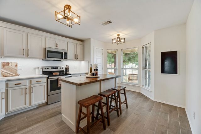 300 Meadow View Lane, Anna, TX 75409