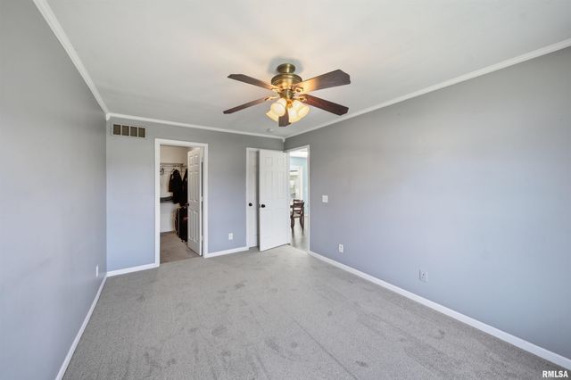 126 S COLUMBUS Street, North Pekin, IL 61554