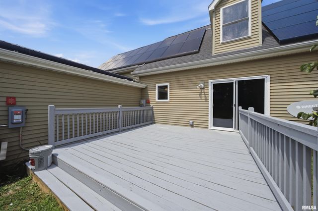 126 S COLUMBUS Street, North Pekin, IL 61554
