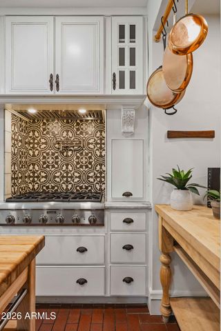 38 W VERNON Avenue, Phoenix, AZ 85003